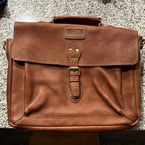 Duluth Trading Co Leather Bag